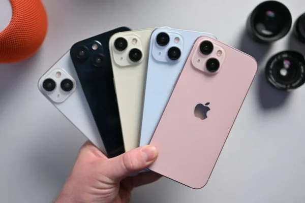 Apple iPhone 15 - Image 3